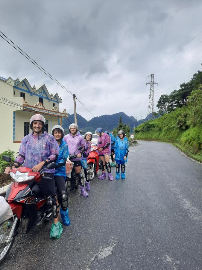 Hg Hostel Provide Tours & Motorbikes Ha Giang Exterior photo